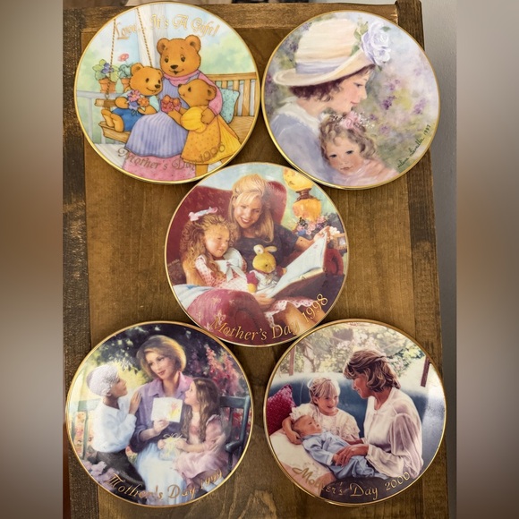 Avon Other - Vintage Avon Mother’s Day Collectible Plates, Set of 5, 1996-2000, No Defects